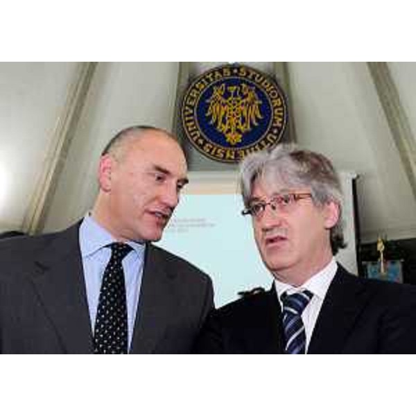 Maurizio Franz (Presidente Consiglio regionale) e Renzo Tondo (Presidente Friuli Venezia Giulia) alla cerimonia di apertura del XXXIII Anno accademico dell'Ateneo friulano. (Udine 14/03/11)
