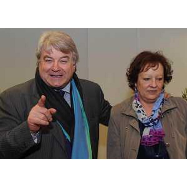 Elio De Anna (Assessore Relazioni internazionali FVG) e Vlasta Pelikan Valencic (Console generale di Slovenia a Trieste) in conferenza stampa sui progetti strategici del Programma Interreg Italia/Slovenia. (Udine 28/03/11)