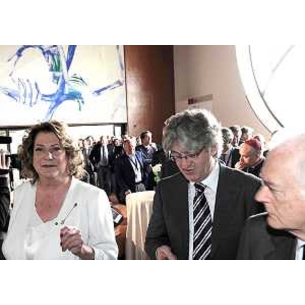 Diana Bracco (Imprenditrice), il presidente del Friuli Venezia Giulia e Marco Cappelletto (Commissario straordinario Caffaro) alla cerimonia di passaggio dell’ex Caffaro dalla gestione commissariale al Gruppo Bertolini di Bologna. (Torviscosa 08/04/11)