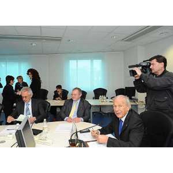 Gianfranco Pizzolitto (Sindaco Monfalcone e Presidente ANCI FVG), l'assessore regionale a Funzione pubblica e Autonomie locali, ed Ettore Romoli confermato presidente del CAL-Consiglio delle Autonomie Locali nel corso della prima riunione dopo il rinnovo dell'organismo. (Udine 14/04/11) 