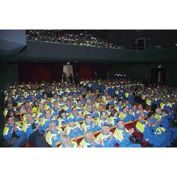 Volontari di Protezione civile al Teatro Modena. (Palmanova 29/04/11)