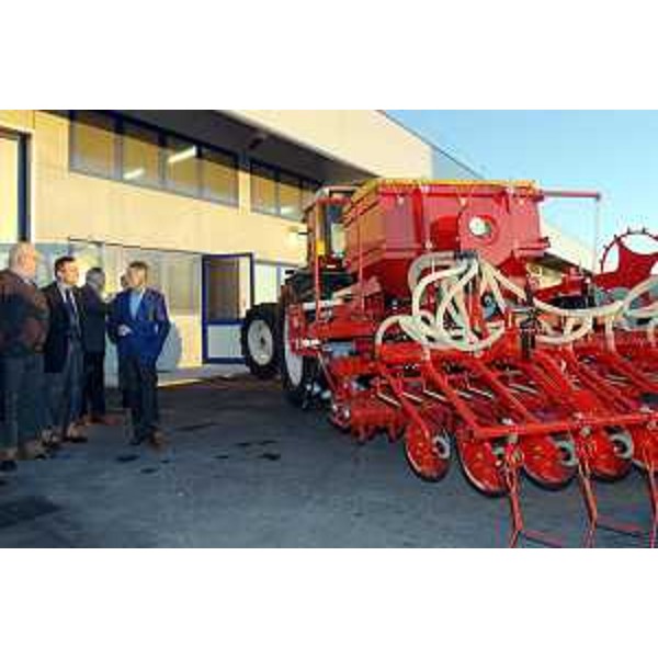 Riccaro Illy (Presidente della Regione Friuli Venezia Giulia) durante la visita alla Mater Macc. (San Vito al Tagliamento 11/12/06)