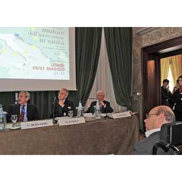 Vladimir Kosic (Assessore regionale Salute) al convegno "L'oncologia motore dell'innovazione in sanità". (Udine 20/05/11)