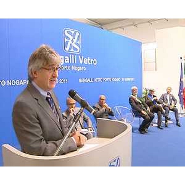 Renzo Tondo (Presidente della Regione Friuli Venezia Giulia) durante il suo discorso nell'occasione dell'inaugurazione del sito produttivo della Sangalli Group. (San Giorgio di Nogaro, 14/06/11) 
