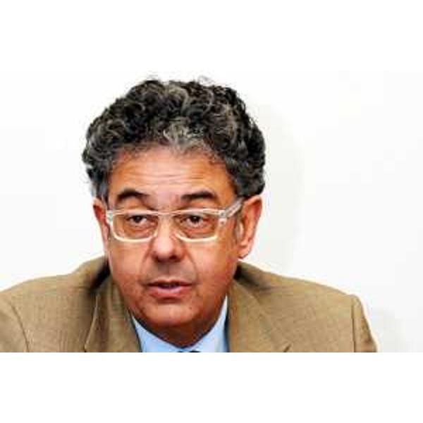 Roberto Antonaz (Assessore regionale all’istruzione, cultura, sport e pace) ritratto nel corso della settima edizione dell''Annuario statistico dell' Immigrazione' 2005. (Trieste 19/12/06)