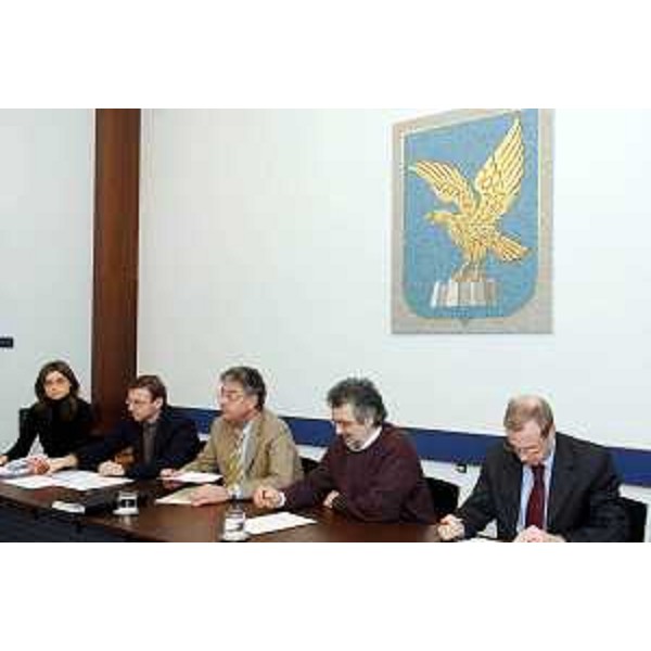 Roberto Antonaz (Assessore regionale all’istruzione, cultura, sport e pace) ritratto nel corso della settima edizione dell''Annuario statistico dell' Immigrazione' 2005. (Trieste 19/12/06)
