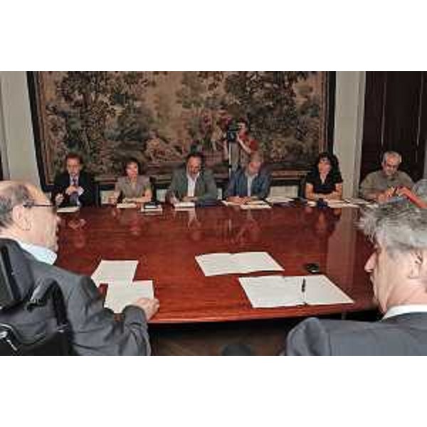 Renzo Tondo (Presidente della Regione Friuli Venezia Giulia) e Vladimir Kosic (Assessore alla Salute) durante l'incontro con i rappresentanti sindacali dei medici di famiglia. (Trieste, 28/06/11)