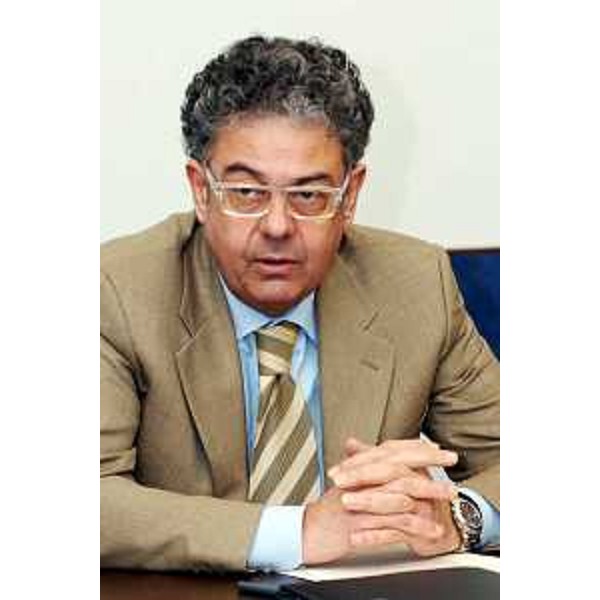 Roberto Antonaz (Assessore regionale all’istruzione, cultura, sport e pace) ritratto nel corso della settima edizione dell''Annuario statistico dell' Immigrazione' 2005. (Trieste 19/12/06)