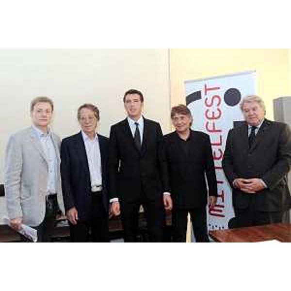 Elio De Anna (Assessore regionale alla cultura) insieme a Furio Bordon (direttore artistico di Mittelfest), Stefano Balloch (sindaco di Cividale), Antonio Devetag (presidente di Mittelfest) e Walter Mramor (direttore del Settore Danza di Mittelfest) durante la presentazione ufficiale del programma di Mittelfest 2011. (Cividale, 30/06/11)
