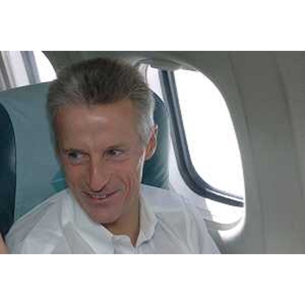 Riccardo Illy (Presidente Regione Friuli Venezia Giulia) in aereo