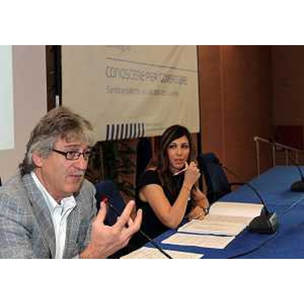 Renzo Tondo (Presidente Friuli Venezia Giulia) interviene al convegno "Conoscere per governare - Sanità e Politiche sociali 2007-2011 e oltre", nell'Auditorium della Regione. (Udine 11/07/11)