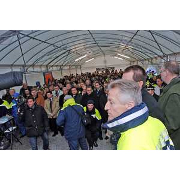 Riccardo Illy (Presidente Regione Friuli Venezia Giulia) alla cerimonia di inaugurazione del ponte a Pietratagliata. (Pontebba 28/12/06)