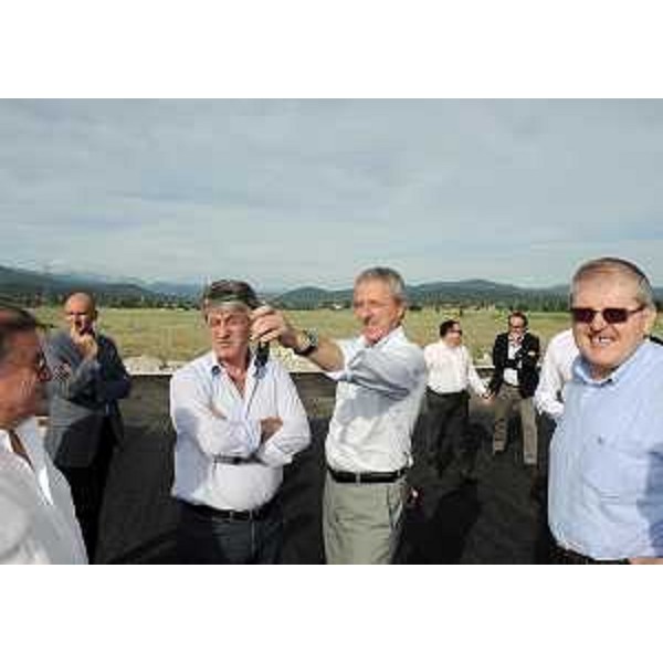Renzo Tondo (Presidente Friuli Venezia Giulia) visita la zona artigianale di Cividale del Friuli con Attilio Vuga (Ex sindaco Cividale) e Graziano Tilatti (Presidente Confartigianato FVG). (Cividale del Friuli 19/07/11)
