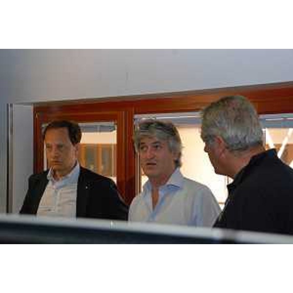 Renzo Tondo (Presidente della Regione Friuli Venezia Giulia) con Guglielmo Berlasso (direttore Protezione Civile) e Luca Ciriani (vicepresidente FVG e assessore Protezione civile) durante la visita alla sede della Protezione civile. (Palmanova, 13/08/11)