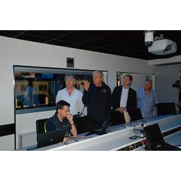 Renzo Tondo (Presidente della Regione Friuli Venezia Giulia) con Guglielmo Berlasso (direttore Protezione Civile) e Luca Ciriani (vicepresidente FVG e assessore Protezione civile) durante la visita alla sede della Protezione civile. (Palmanova, 13/08/11)