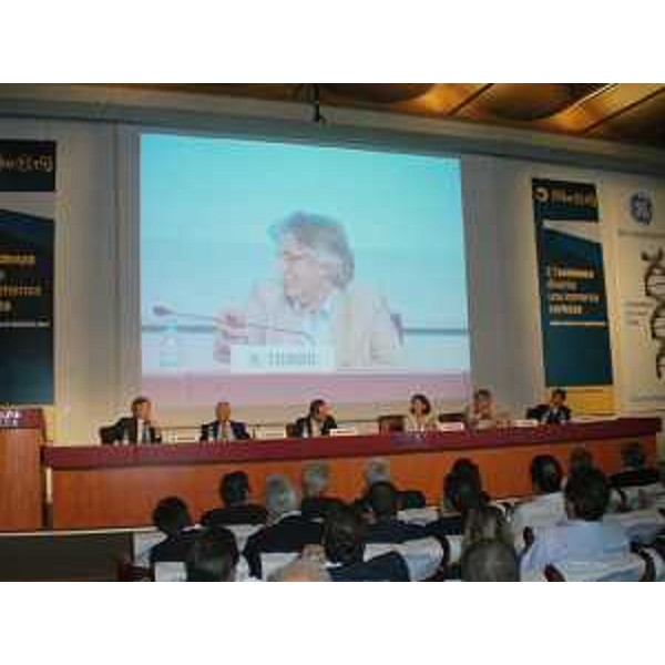 Intervento di Renzo Tondo (Presidente Friuli Venezia Giulia) al convegno "Lavori in corso: l'Italia che arriva", al Meeting di Rimini. (Rimini 25/08/11)
