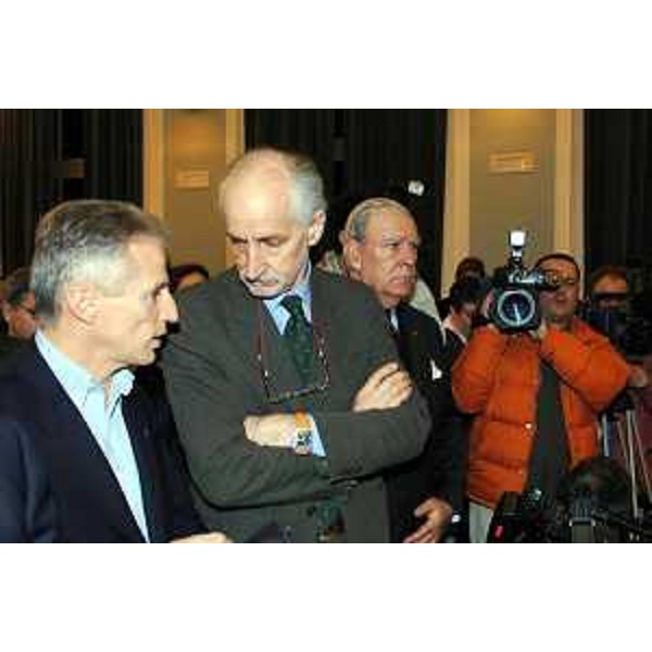 Riccardo Illy (Presidente Regione Friuli Venezia Giulia) con Milos Budin (Sottosegretario al Commercio Internazionale) ritratti in occasione della visita a Gorizia del Ministro D'Alema. (Gorizia, 09/01/07)