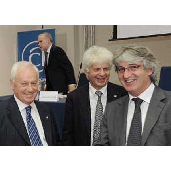 Silvano Pascolo (Presidente Confartigianato Imprese PN), Claudio Pedrotti (Sindaco Pordenone) e Renzo Tondo (Presidente Friuli Venezia Giulia) alla LXV Giornata dell'Artigiano. (Pordenone 10/09/11)