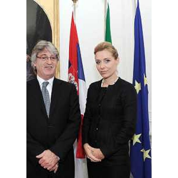 Renzo Tondo (Presidente Friuli Venezia Giulia) e Ana Hrustanovic (Ambasciatore di Serbia in Italia) nella sede della Regione. (Trieste 14/09/11)