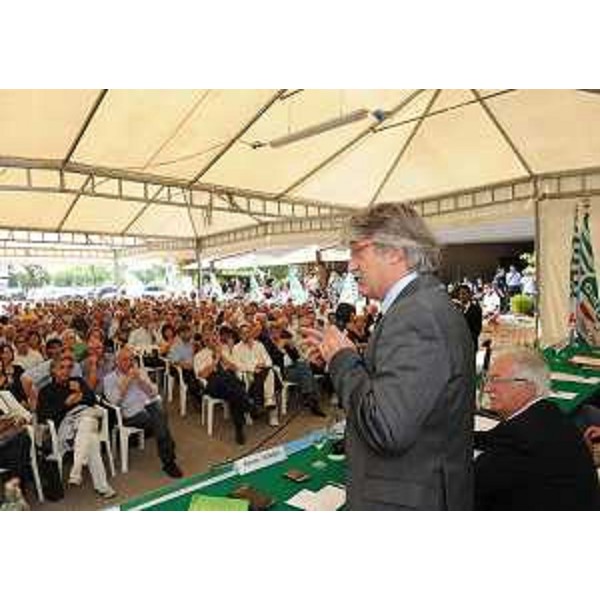 Intervento di Renzo Tondo (Presidente Friuli Venezia Giulia) alla tavola rotonda "Il prezzo della politica" organizzata dalla CISL-Confederazione Italiana Sindacati Lavoratori del FVG. (Magnano in Riviera 15/09/11)
