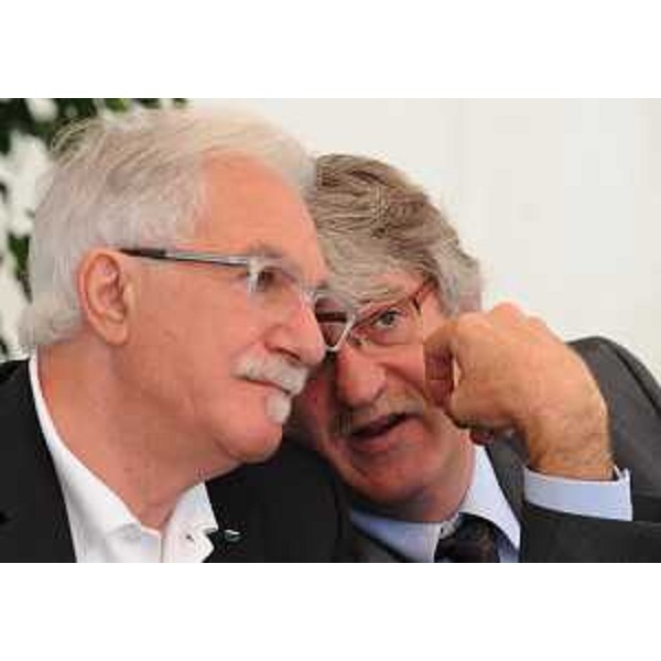 Raffaele Bonanni (Segretario generale CISL) e Renzo Tondo (Presidente Friuli Venezia Giulia) alla tavola rotonda "Il prezzo della politica" organizzata dalla CISL-Confederazione Italiana Sindacati Lavoratori del FVG. (Magnano in Riviera 15/09/11)