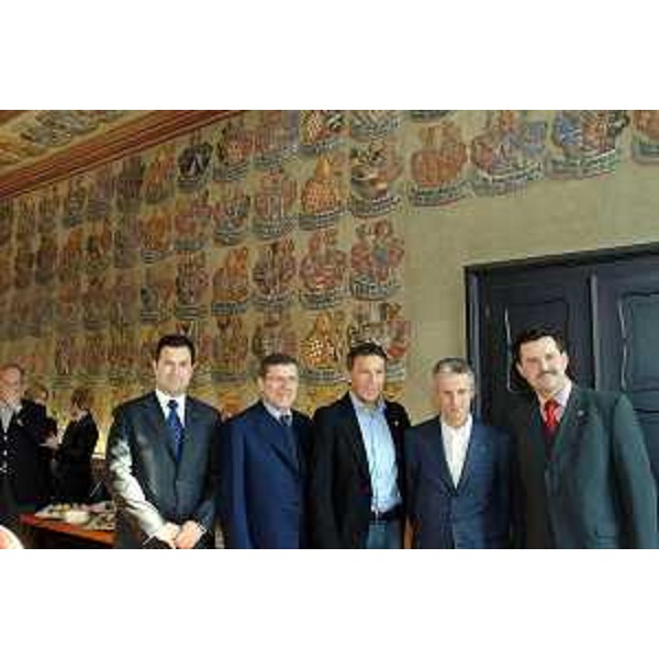 Riccardo Illy (Presidente Regione Friuli Venezia Giulia) con Franco Iacop (Assessore regionale per le relazioni internazionali, comunitarie e autonomie locali), Fabio Gava (Assessore del Veneto), Lobnig e Joerg Haider (Governatore della Carinzia). (Klagenfurt 11/01/07)