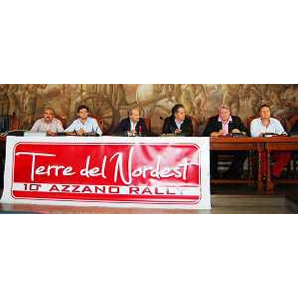 Elio De Anna (Assessore regionale Sport) alla presentazione della decima edizione di "Azzanorally", in Municipio. (Azzano Decimo 26/09/11)