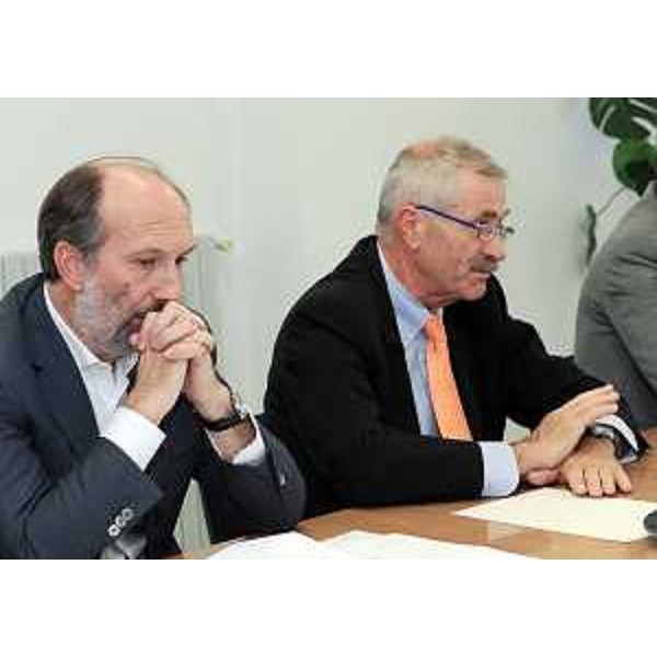 Riccardo Riccardi (Assessore regionale Viabilità e Trasporti) e Tullio Bratta (Presidente Consorzio Sviluppo ZIAC-Zona Industriale industriale Aussa-Corno). (San Giorgio di Nogaro 21/09/11)