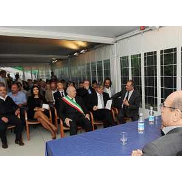 Renzo Tondo (Presidente Friuli Venezia Giulia) e Vladimir Kosic (Assessore regionale Salute) all'inaugurazione del Centro di Salute Mentale. (Tolmezzo 29/09/11)