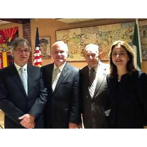 Renzo Tondo (Presidente Friuli venezia Giulia) con i fratelli Collavino alla Famee Furlane. (New York 08/10/11)