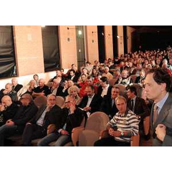 Luca Ciriani (Vicepresidente FVG e assessore regionale Ambiente ed Energia) nel corso del convegno "Tra auto e carburanti: incentivi regionali". (Palmanova 10/10/11)