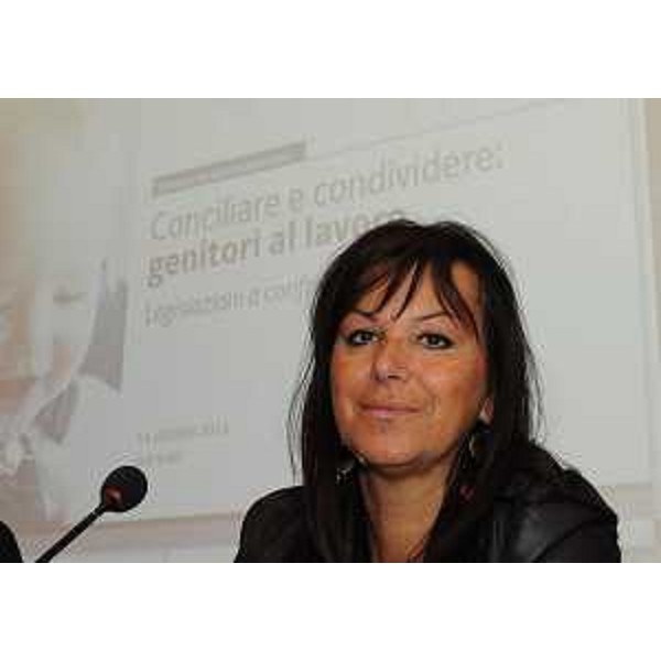 Angela Brandi (Assessore regionale Lavoro e Pari Opportunità) al convegno "Conciliare e condividere: genitori al lavoro. Legislazioni a confronto". (Udine 14/10/11)