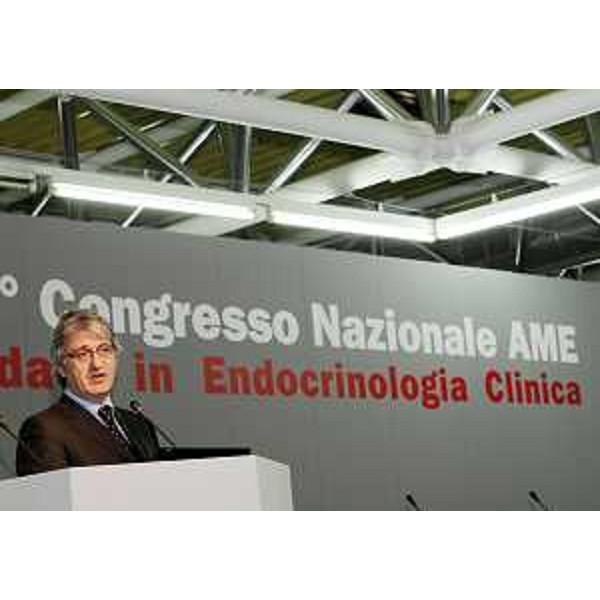 Renzo Tondo (Presidente Friuli Venezia Giulia) interviene all'11° Congresso nazionale AME-Associazione Medici Endocrinologi "Update in Endocrinologia Clinica". (Udine 14/10/11)