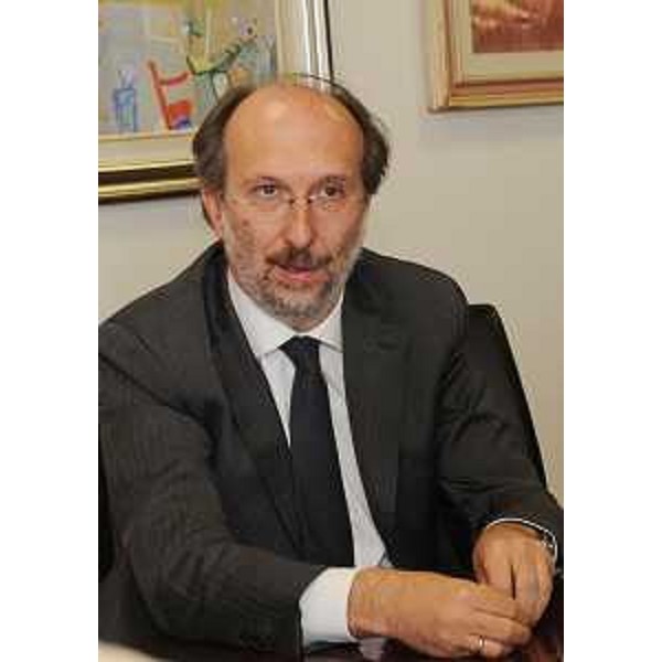 Riccardo Riccardi (Assessore regionale Lavori pubblici) nel corso dell'incontro con i cinque presidenti delle ATER-Aziende Territoriali per l'Edilizia Residenziale del FVG. (Udine 17/10/11)