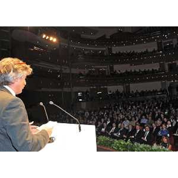 Intervento di Renzo Tondo (Presidente Friuli Venezia Giulia) alla cinquantottesima cerimonia delle premiazioni del Lavoro, al Teatro Nuovo. (Udine 07/11/11)