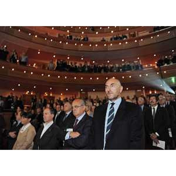 Maurizio Franz (Presidente Consiglio regionale) alla cinquantottesima cerimonia delle premiazioni del Lavoro, al Teatro Nuovo. (Udine 07/11/11)