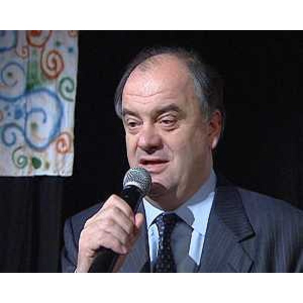 Roberto Molinaro (Assessore regionale Istruzione) alla manifestazione conclusiva del progetto comunitario "Comenius Regio" all'Auditorium Concordia. (Pordenone 11/11/11)