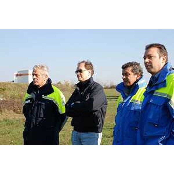Luca Ciriani (Vicepresidente FVG e assessore regionale Protezione civile) e Guglielmo Berlasso (Direttore Protezione civile FVG) nel corso della grande esercitazione di protezione civile "PalmaNOVA 2011" tra i fossi e i bastioni che circondano la Città stellata. (Palmanova 12/11/11)