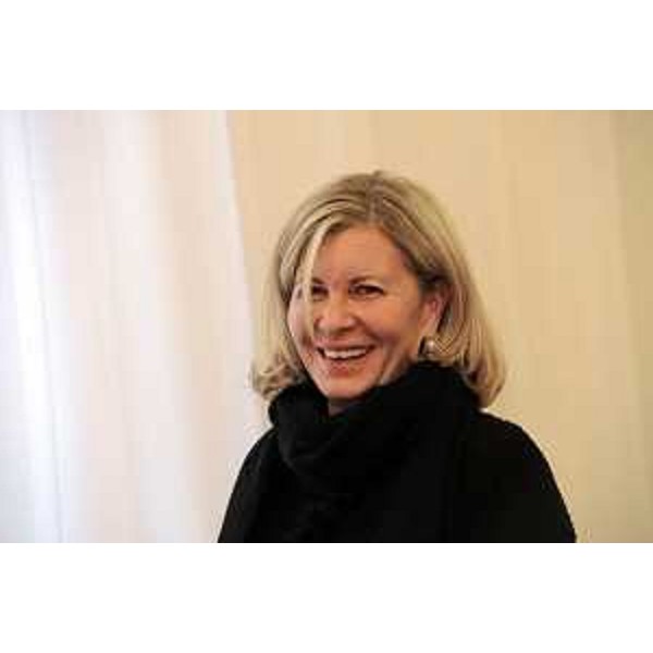 Sandra Savino (Assessore regionale Finanze, Patrimonio e Programmazione) durante la conferenza stampa di presentazione dell'Annuario statistico "2011 Regione in cifre". (Trieste 16/11/11)