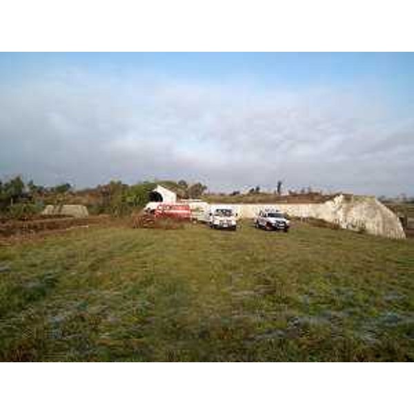 Lunetta delle mura di Palmanova dopo dell'intervento di pulitura dei volontari della Protezione civile eseguito durante l'esercitazione "PalmaNOVA". (Palmanova 20/11/11)