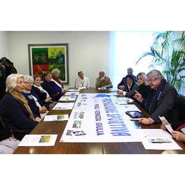 Elio De Anna (Assessore regionale Sport) alla presentazione del progetto "La grande età - Movimento, natura, salute per un nuovo percorso di vita". (Udine 25/11/11)