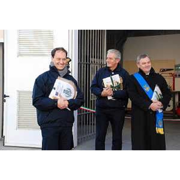 Luca Ciriani (Vicepresidente FVG e assessore regionale Ambiente e Protezione civile), Guglielmo Berlasso (Direttore Protezione civile FVG) ed Enio De Corte (Assessore Ambiente Provincia Udine) all'inaugurazione della nuova sede di Protezione civile. (Bagnaria Arsa 26/11/11)