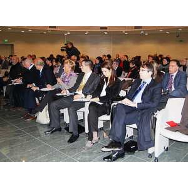 Platea al convegno "Dal Gruppo Europeo di Cooperazione Territoriale (GECT) alle strategie macro regionali", al Conference Centre. (Gorizia 29/11/11)