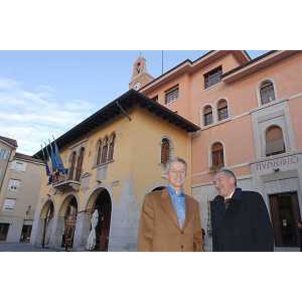 Riccardo Illy (Presidente Regione Friuli Venezia Giulia) con Nerio Nesladek (Sindaco di Muggia) ritratti in occasione della seduta della Giunta tenutasi a Muggia. (Muggia 26/01/07)