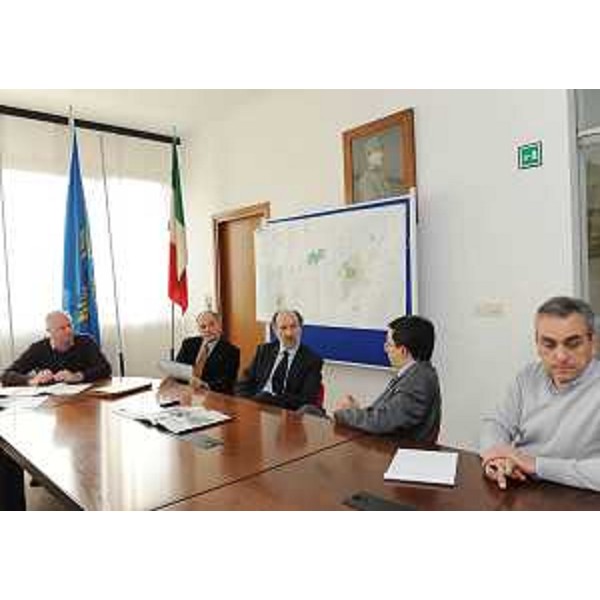 Riccardo Riccardi (Assessore regionale Infrastrutture e Mobilità) incontra il sindaco e la Giunta del Comune di Flaibano. (Flaibano 17/12/11)