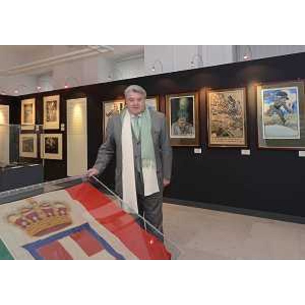 Elio De Anna (Assessore regionale Cultura) alla vernice della mostra "Il Milite Ignoto", nel palazzo della Regione in piazza Unità d'Italia. (Trieste 13/01/12)