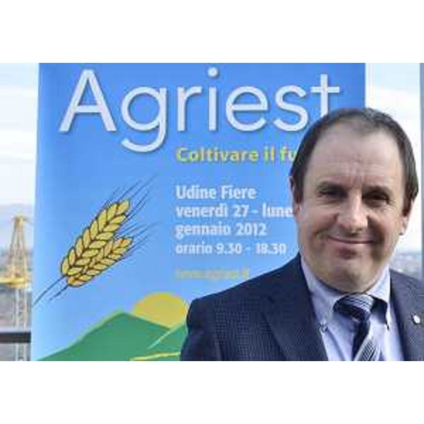 Claudio Violino (Assessore regionale Risorse rurali, agroalimentari e forestali) alla conferenza stampa di presentazione della quarantasettesima edizione di Agriest. (Udine 18/01/12)