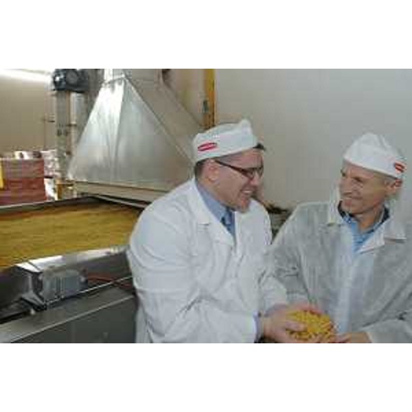 Riccardo Illy (Presidente Regione Friuli Venezia Giulia) con Furio Bragagnolo (Presidente di Pasta Zara) all'inaugurazione della nuova linea di produzione di Pasta Zara. (Muggia 02/02/07)