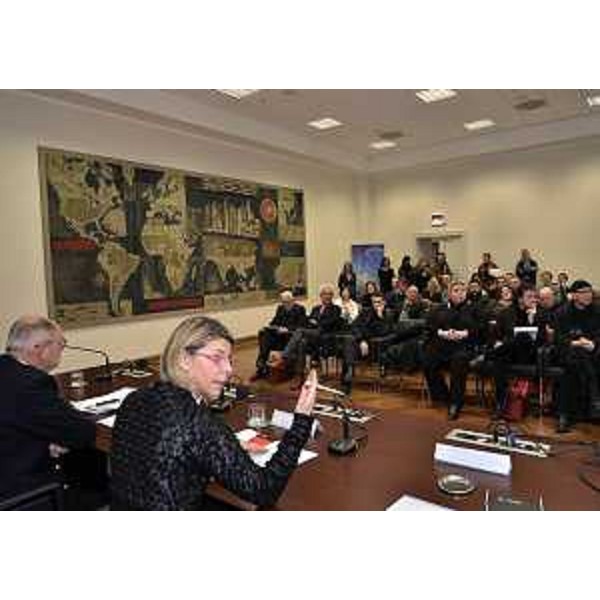 Edi Sommariva (Direttore generale TurismoFVG) e Federica Seganti (Assessore regionale Attività produttive) alla presentazione dello stand del Friuli Venezia Giulia per la prossima BIT-Borsa Internazionale Turismo di Milano. (Trieste 02/02/12)