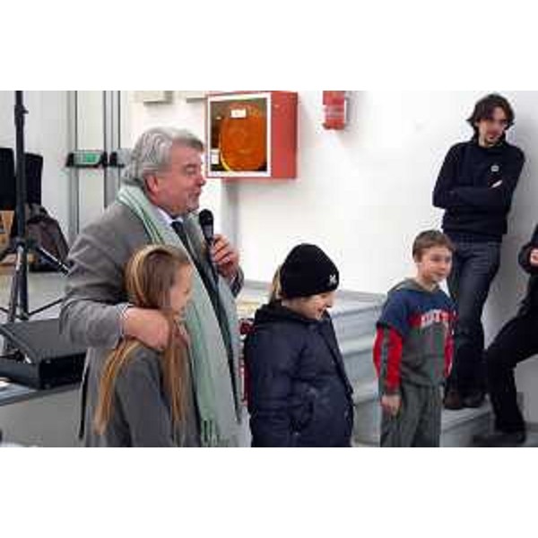 Elio De Anna (Assessore regionale Cultura) alla presentazione del dizionario illustrato trilingue "Le parole di ogni giorno", formato dvd. (San Pietro al Natisone 03/02/12)